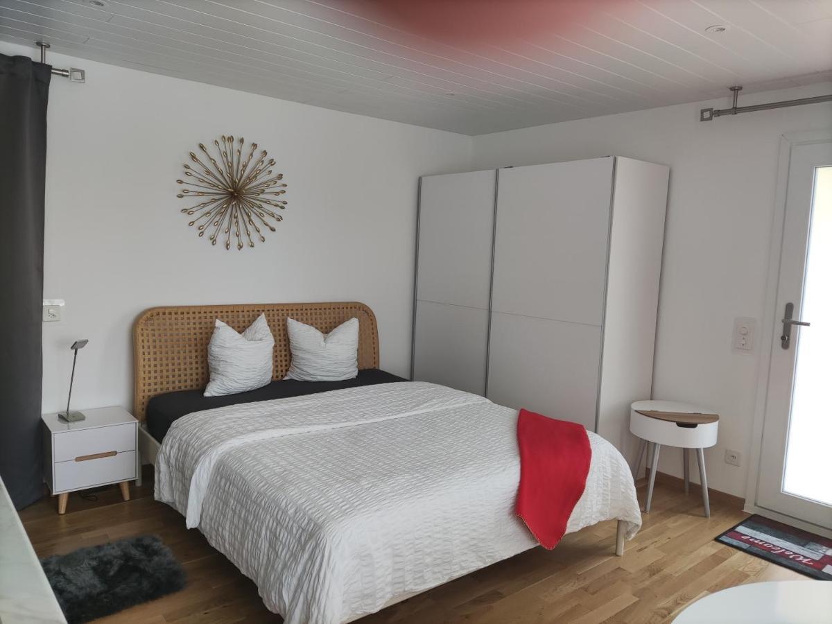 Beau Studio Avec Terrasse Et Vue Exclusivement Pour Non Fumeurs Belmont-sur-Lausanne Luaran gambar